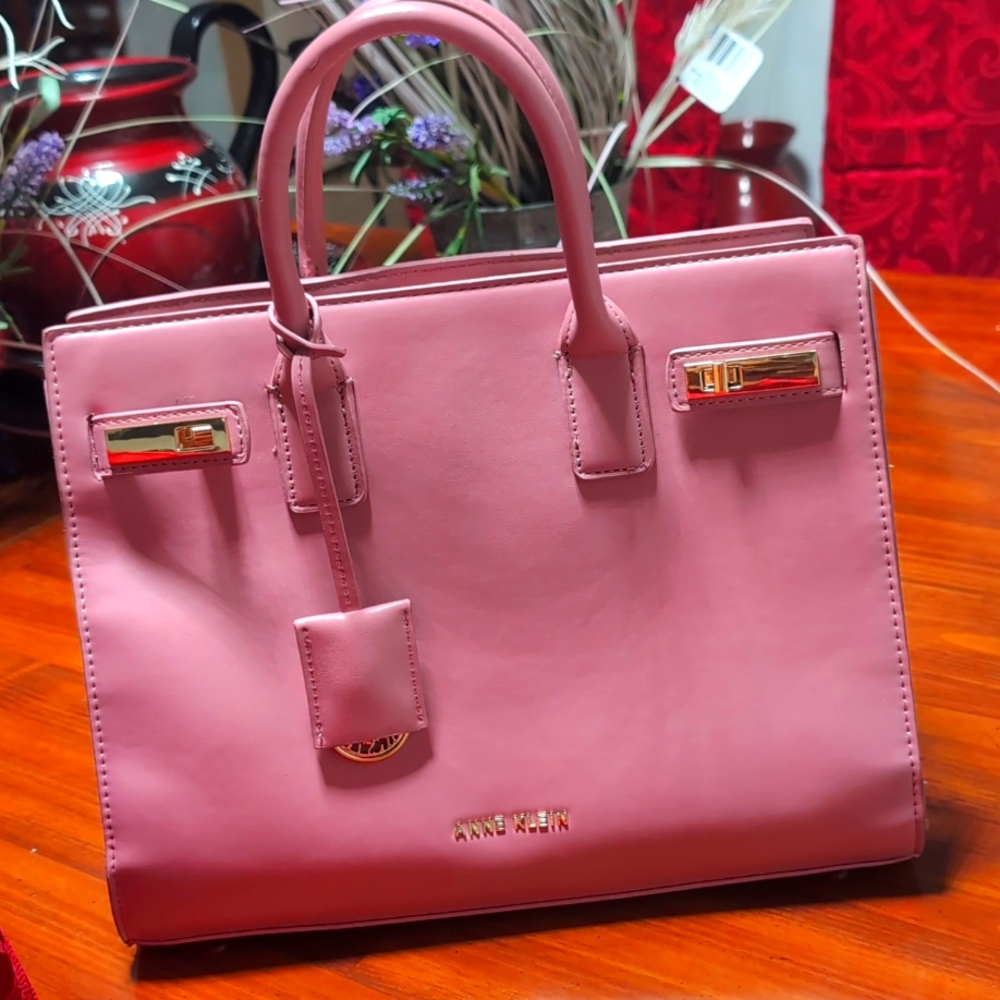 Anne Klein champagne color hand bag,